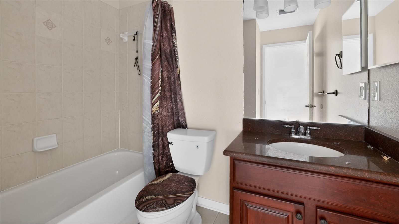WATERS EDGE 01 - Residential