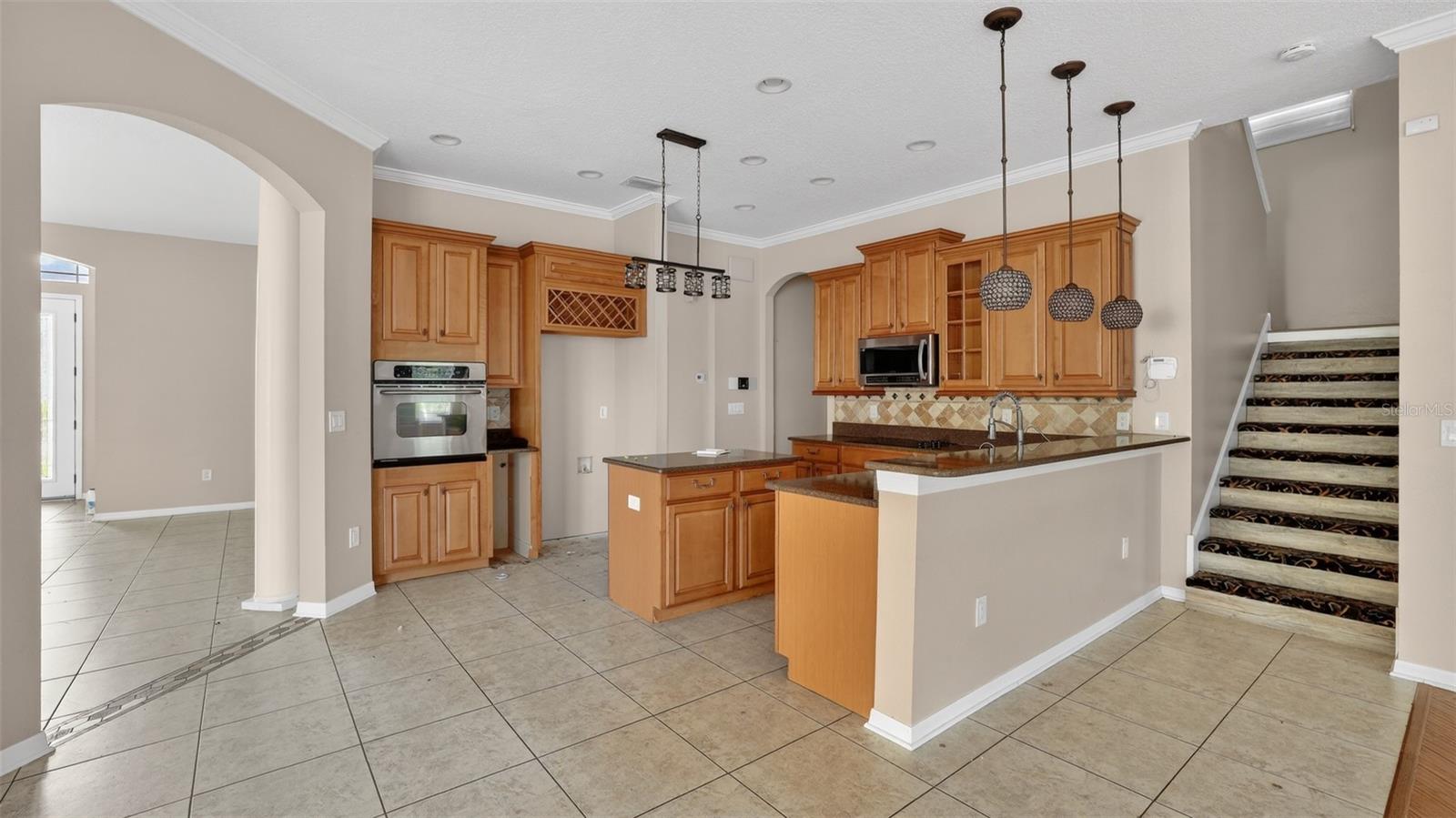 WATERS EDGE 01 - Residential