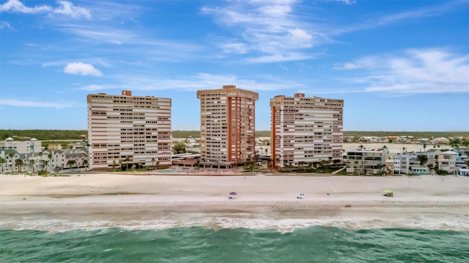 REDINGTON TOWERS 1 CONDO - Residential