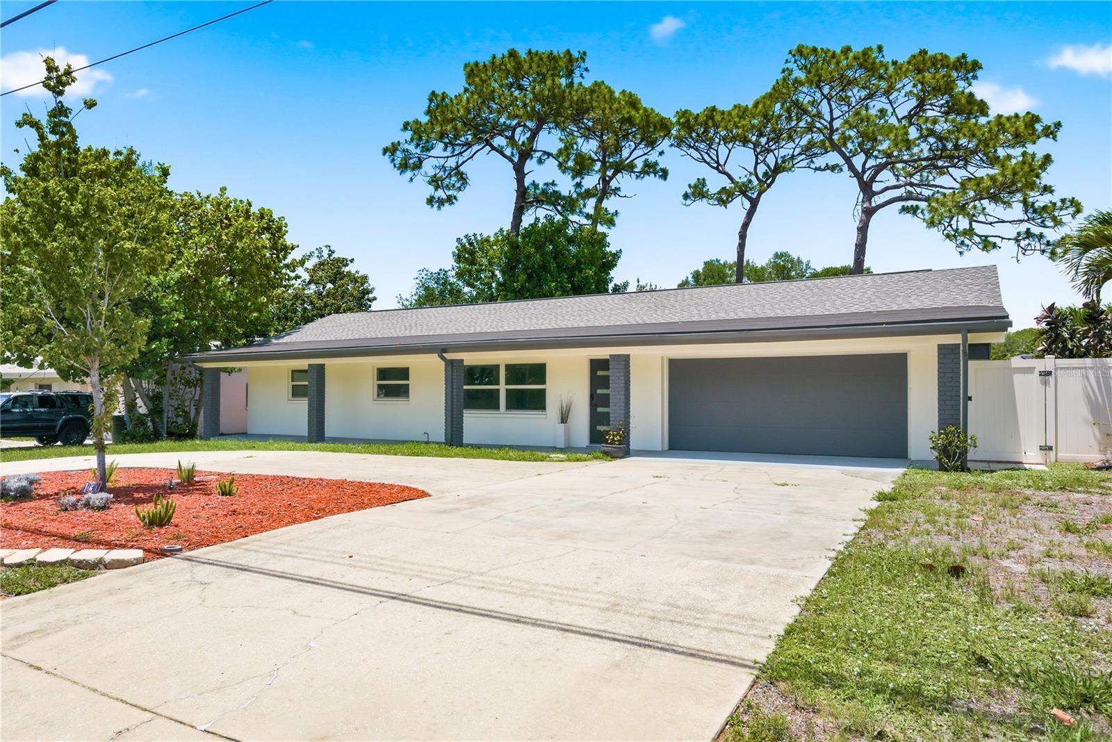 FAIRWAY MANOR - Residential Lease