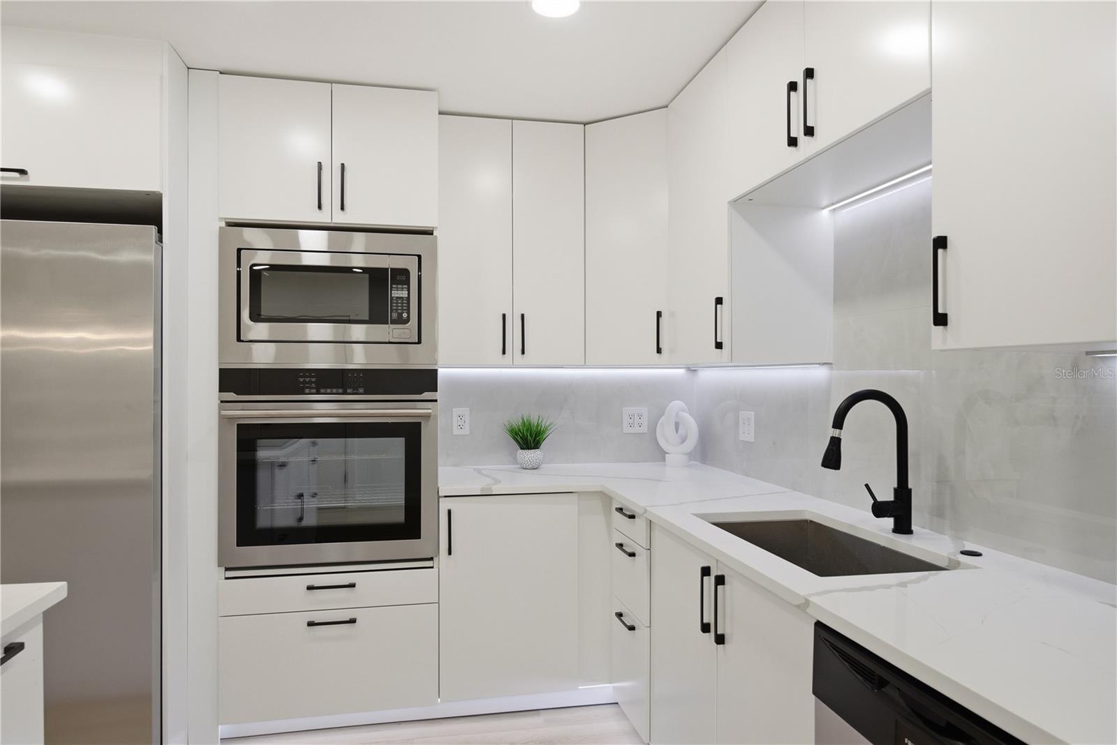 FAIRWAY MANOR - Residential Lease