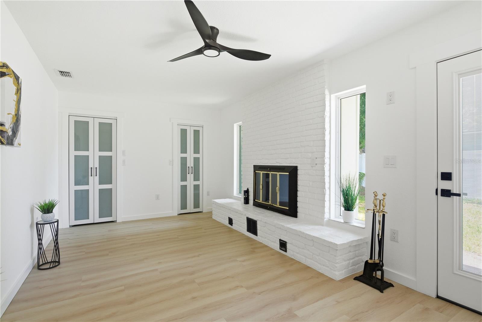 FAIRWAY MANOR - Residential Lease