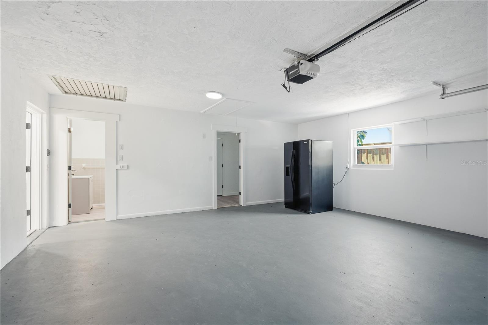 FAIRWAY MANOR - Residential Lease
