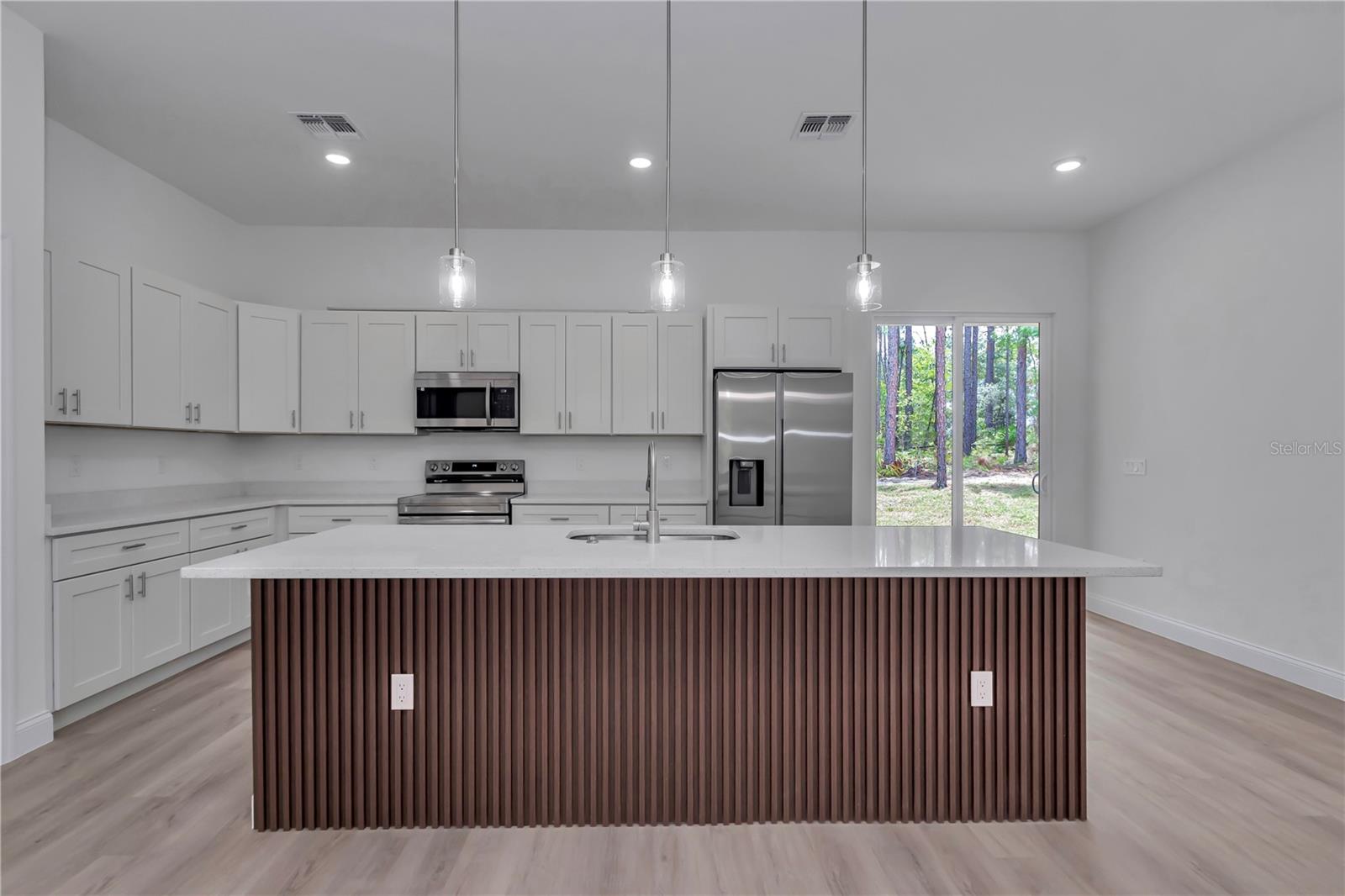 CITRUS SPGS UNIT 07 - Residential
