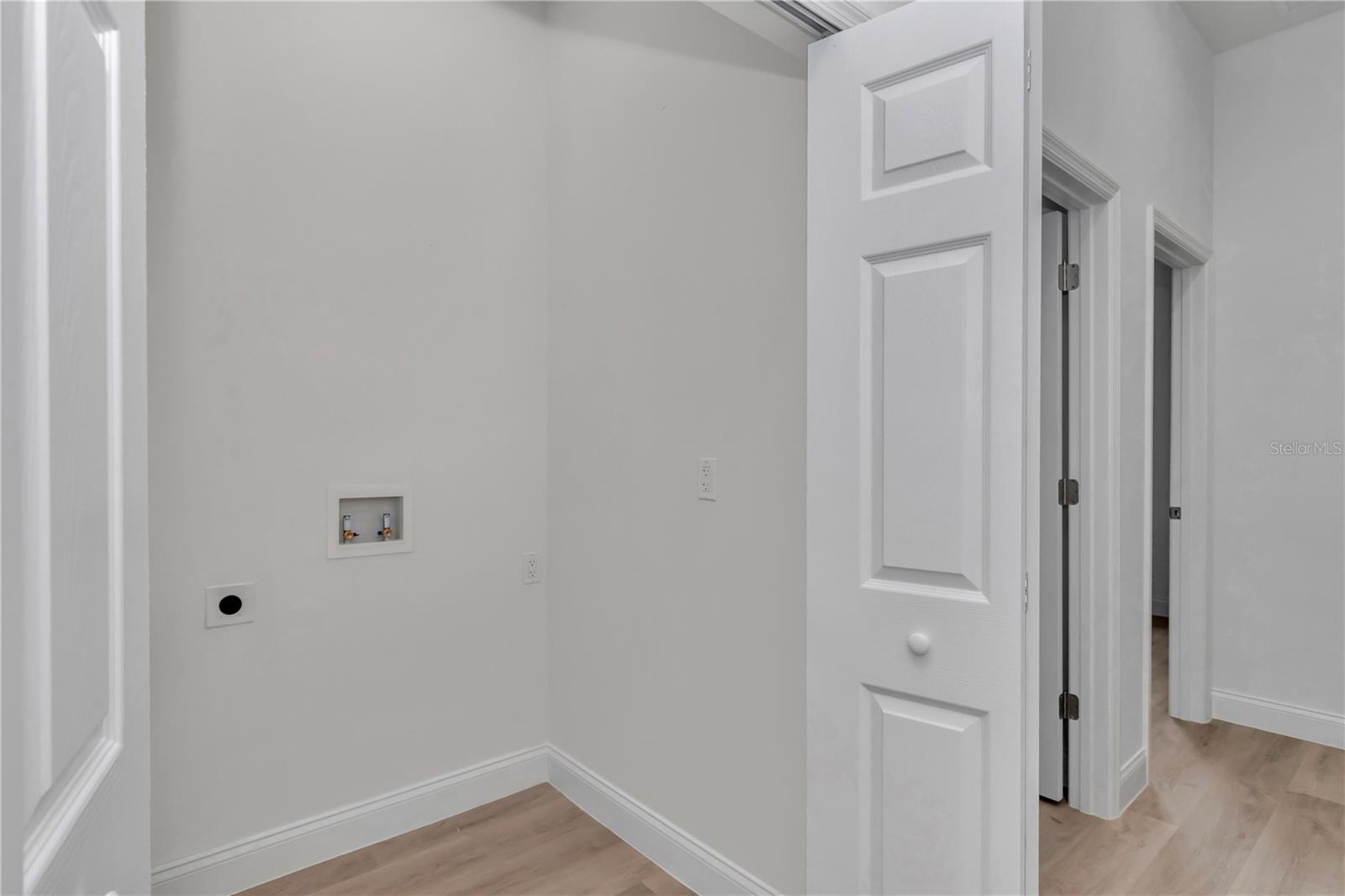 CITRUS SPGS UNIT 07 - Residential