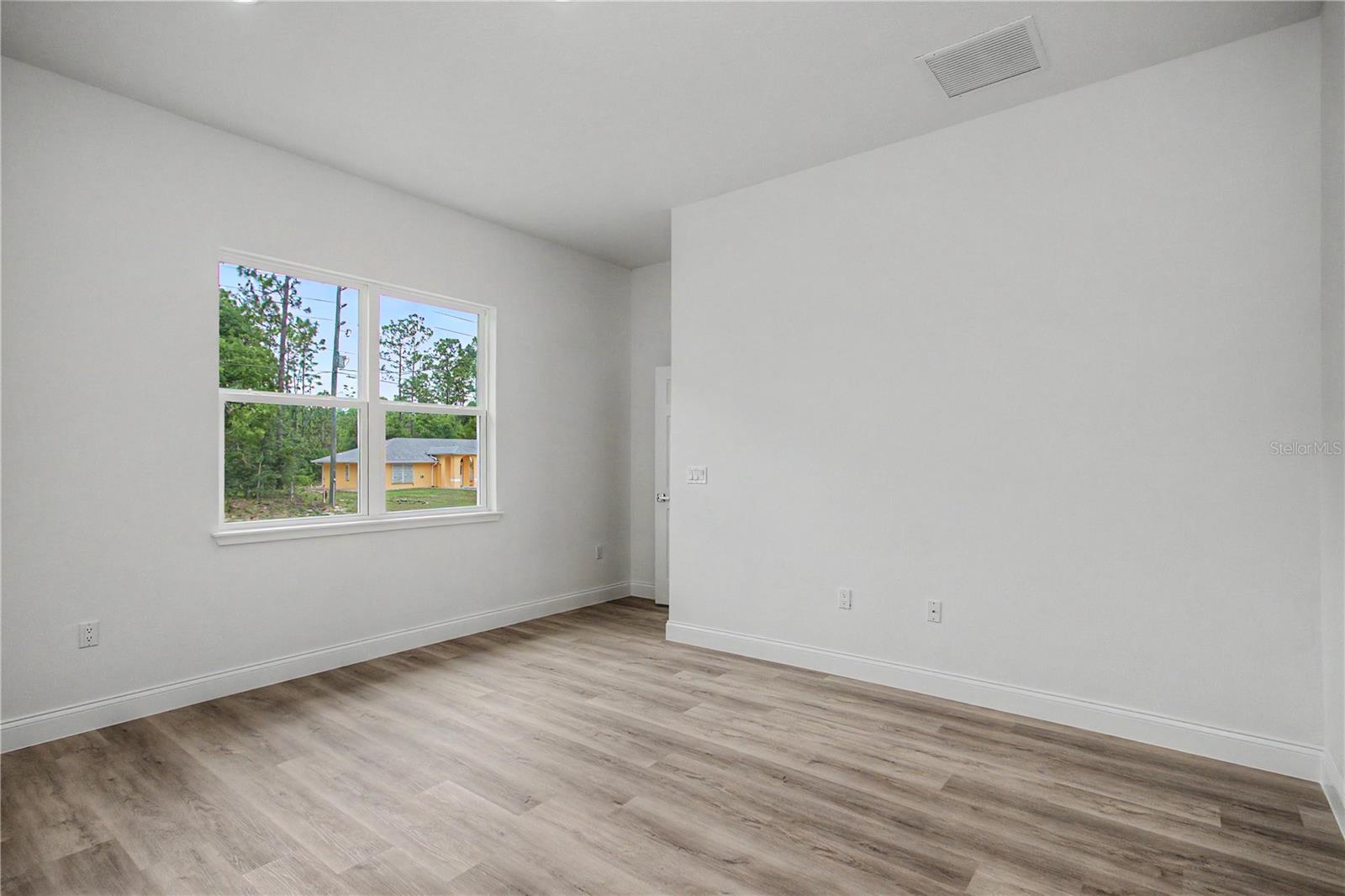 CITRUS SPGS UNIT 07 - Residential