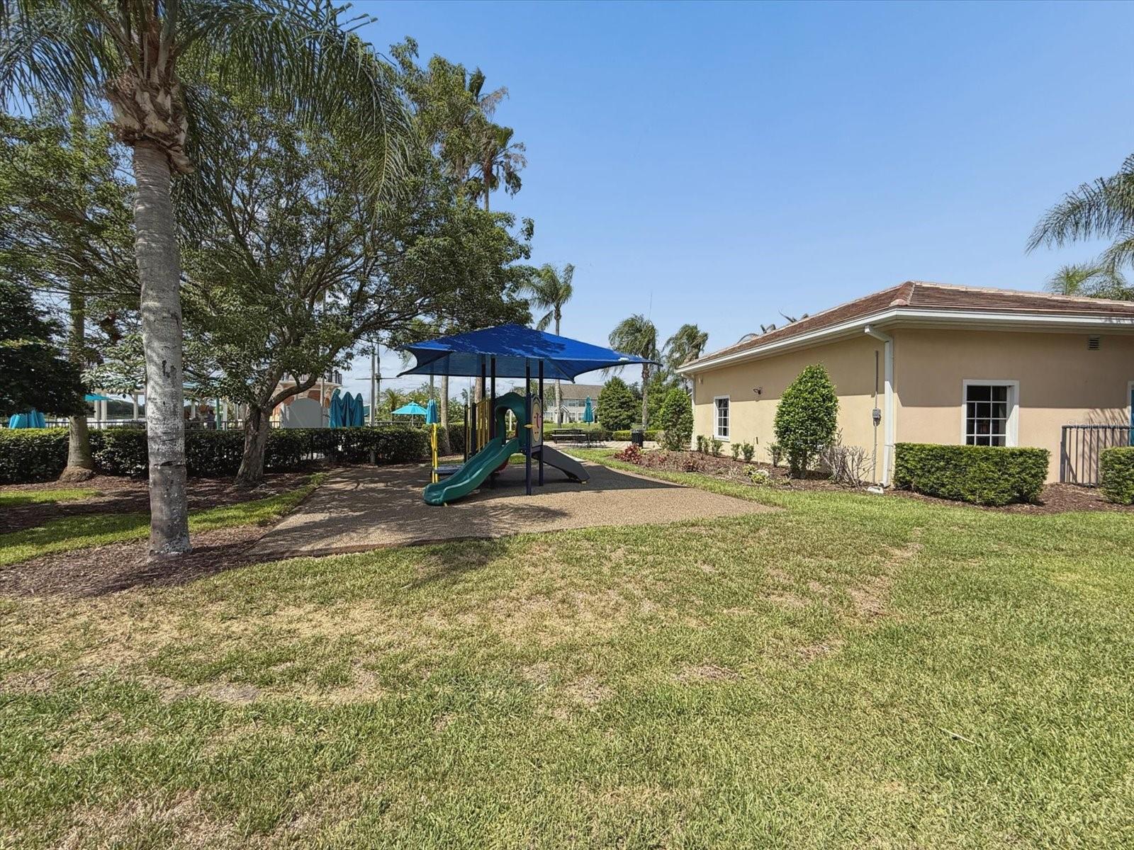 VISTA LAKES VILLAGE N-1 PEMBROKE - Residential