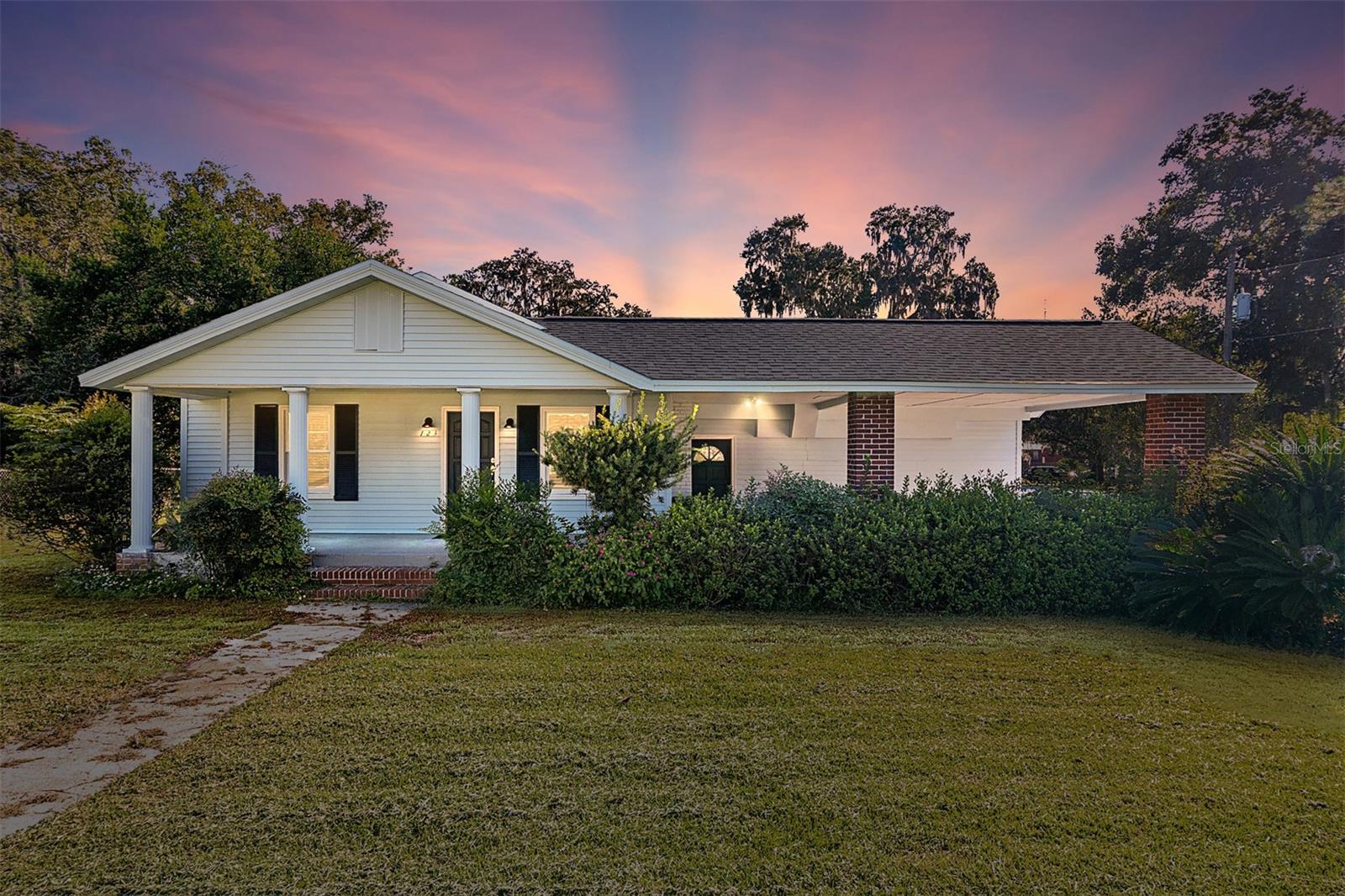 WILLISTON - Residential