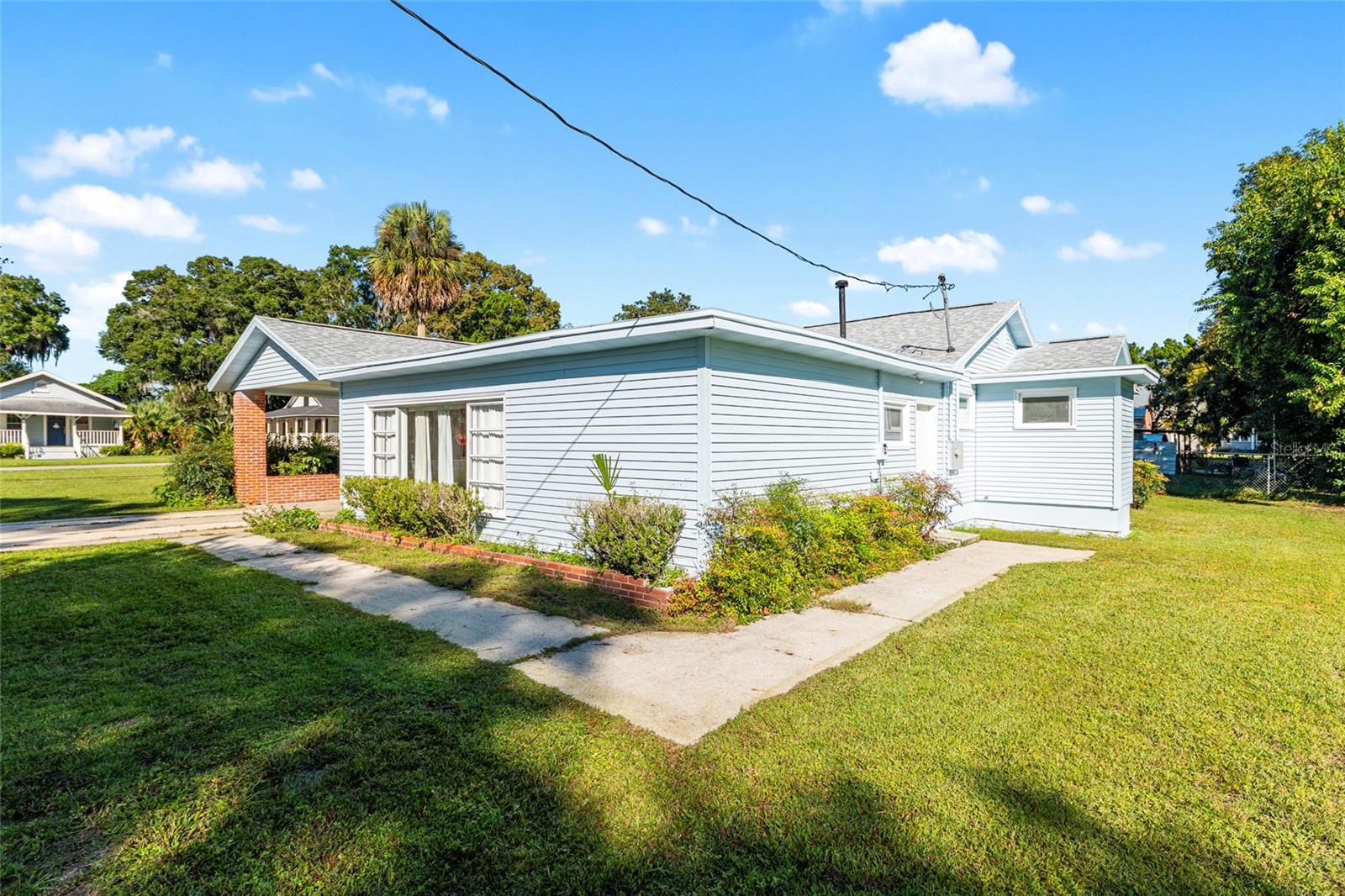 WILLISTON - Residential