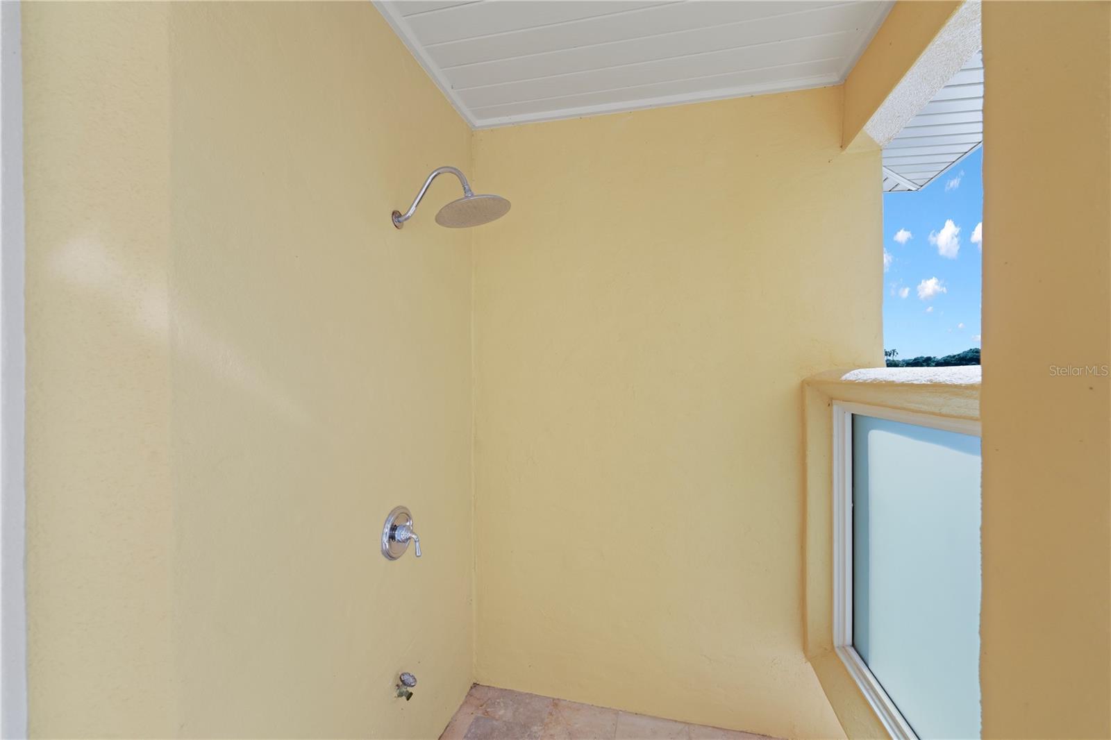 GRANDE MER SUB - Residential