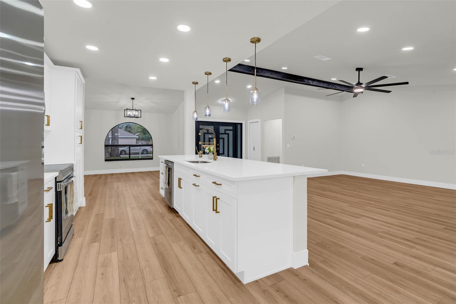 SPRING HILL - Residential