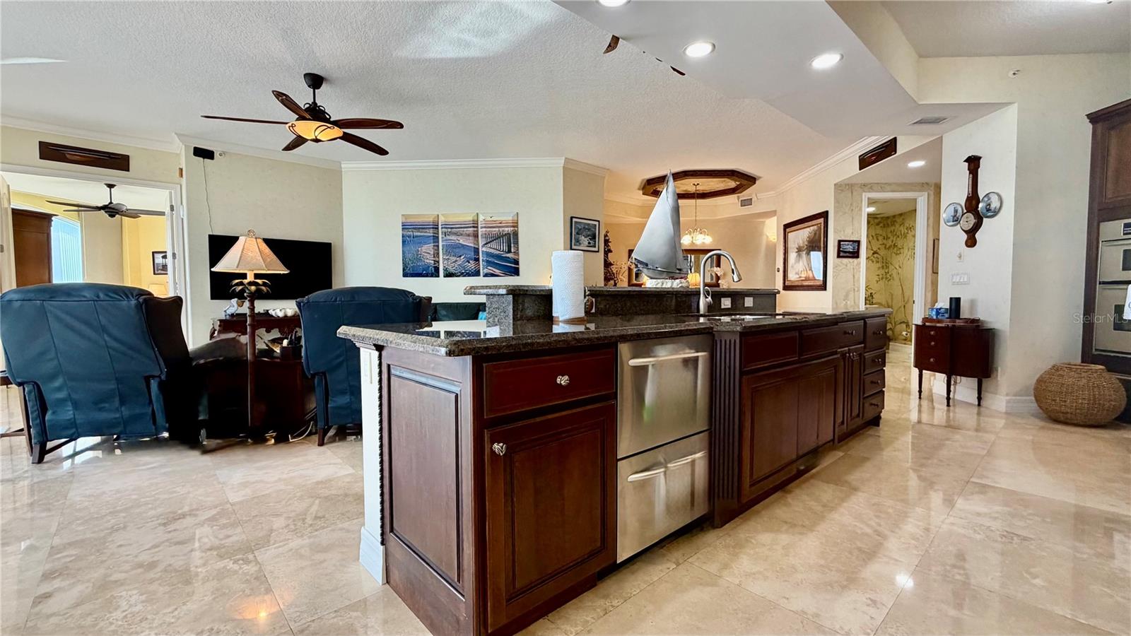 THE ATRIUM ON THE OCEAN LL - Residential