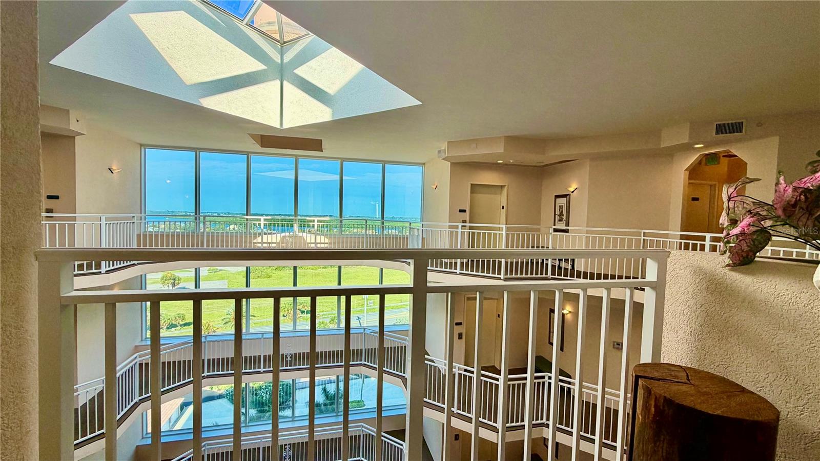 THE ATRIUM ON THE OCEAN LL - Residential