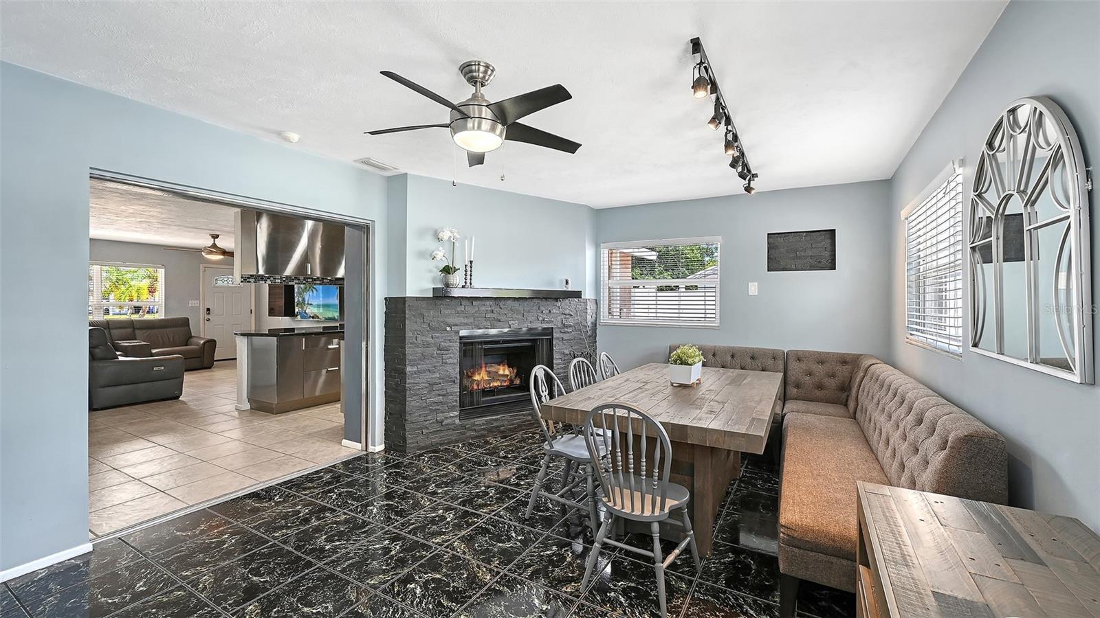 RIDGEWOOD ESTATES ADD 04 - Residential