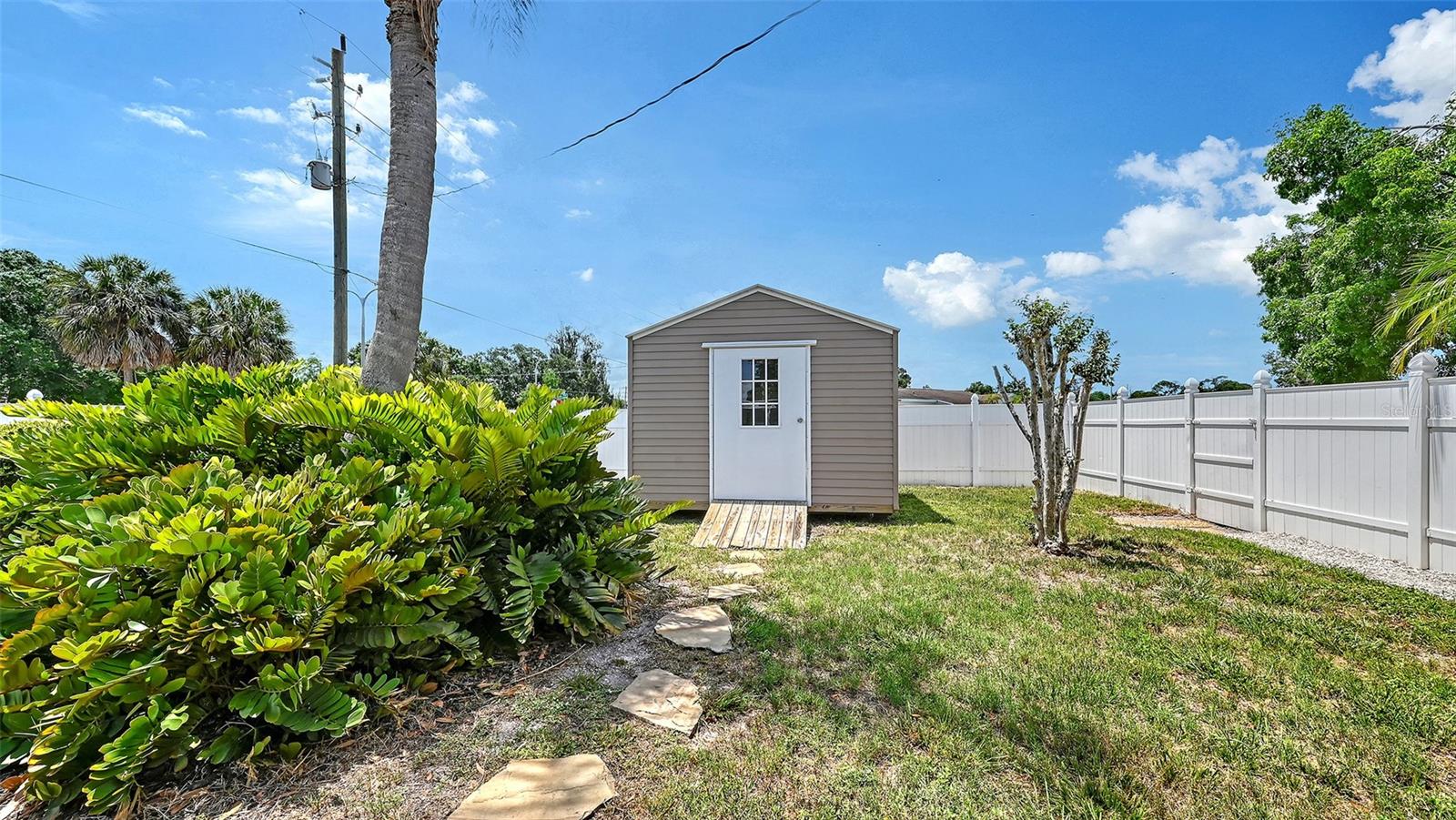 RIDGEWOOD ESTATES ADD 04 - Residential