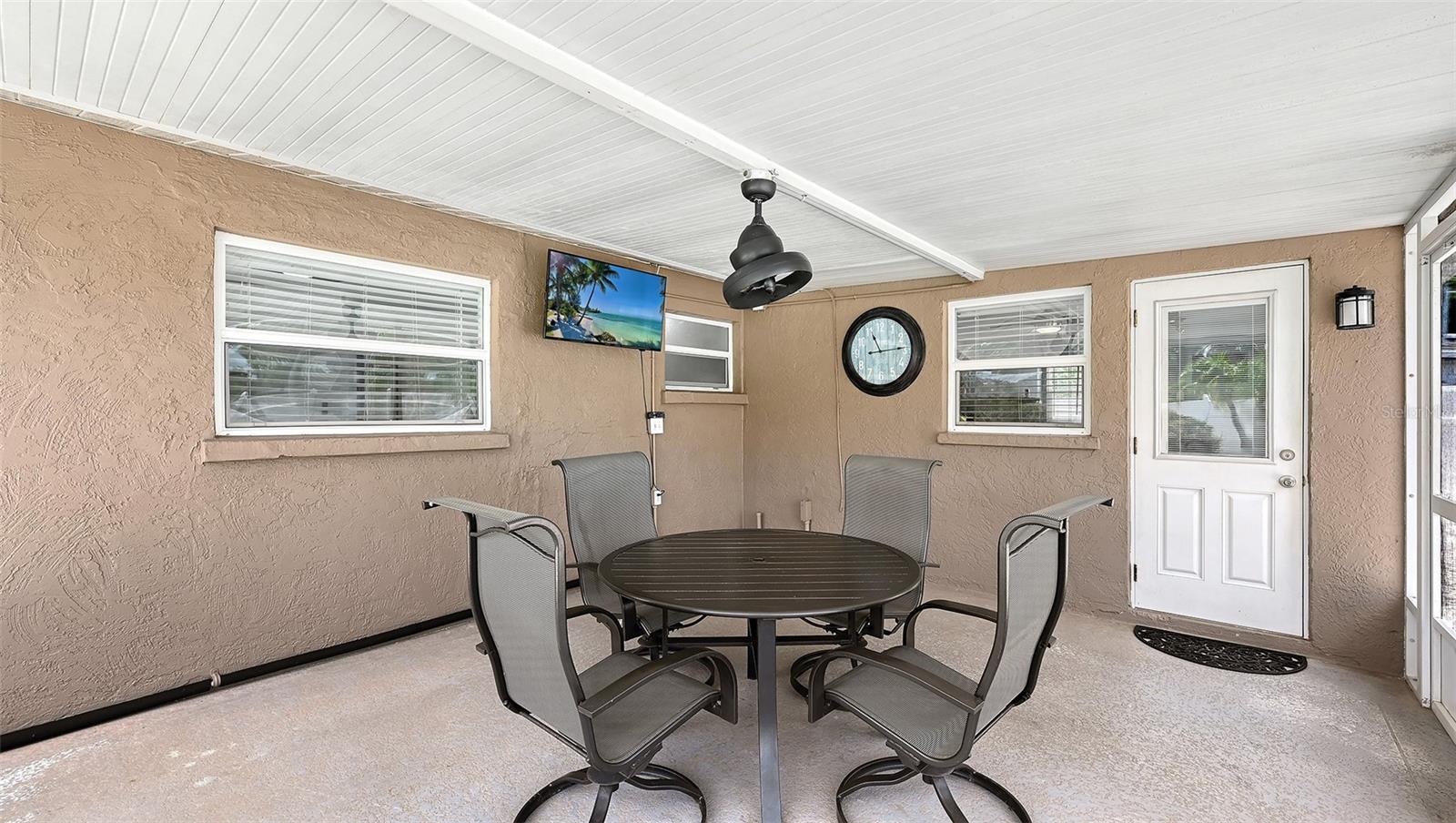 RIDGEWOOD ESTATES ADD 04 - Residential