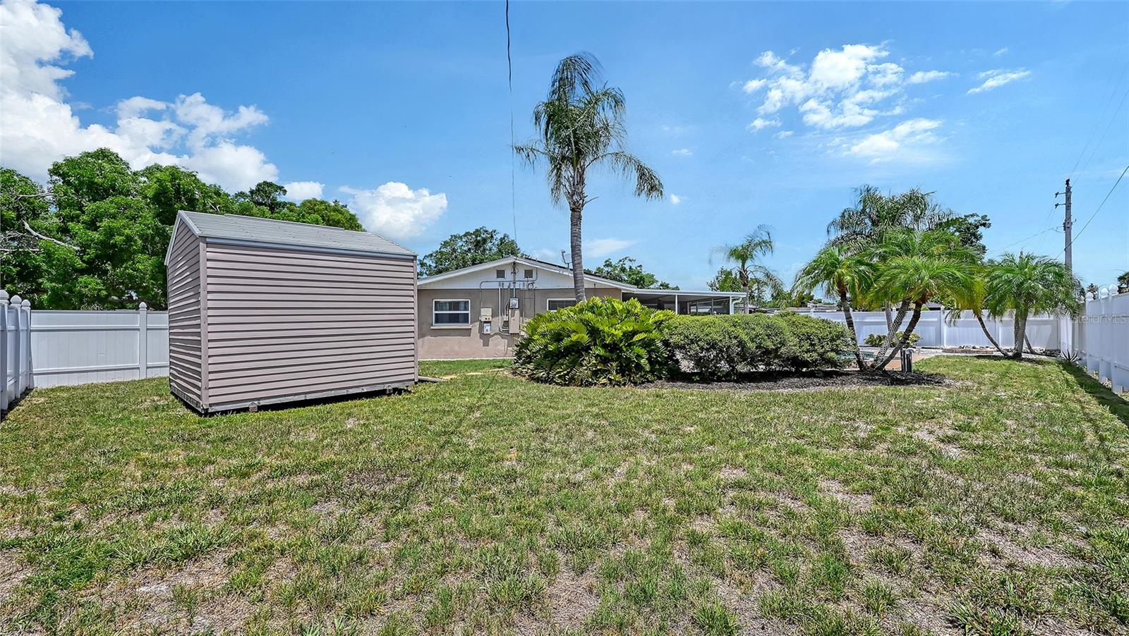 RIDGEWOOD ESTATES ADD 04 - Residential