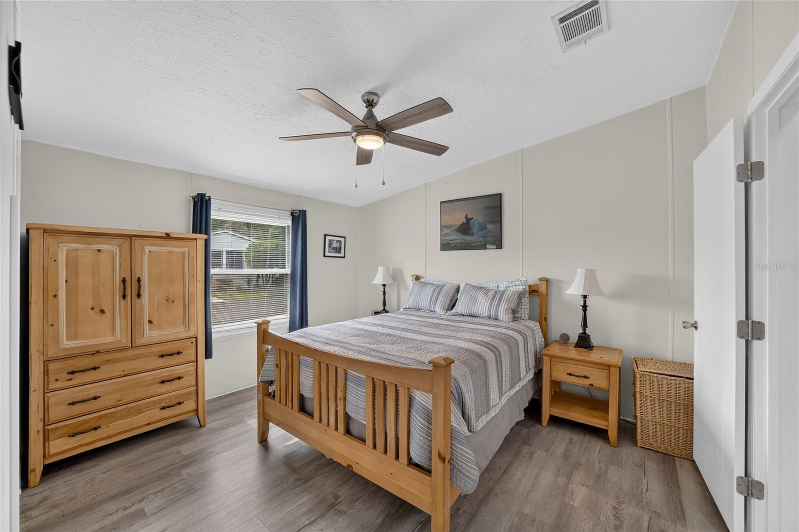LAKE YALE ESTATES - Residential