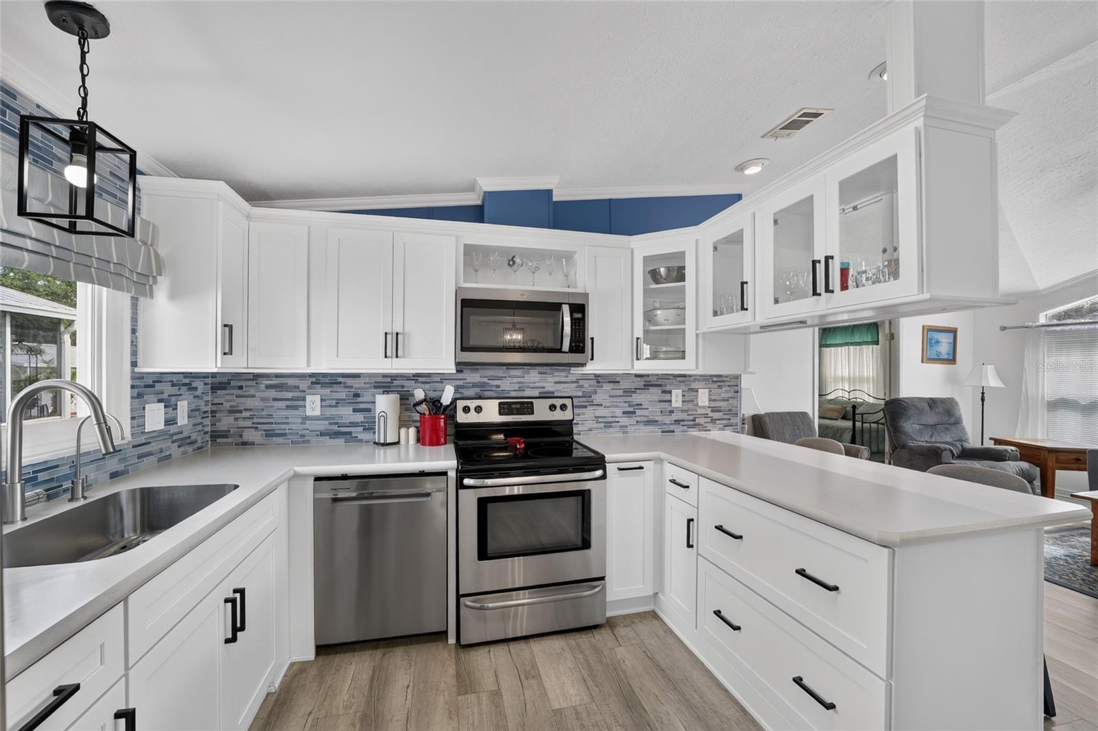 LAKE YALE ESTATES - Residential