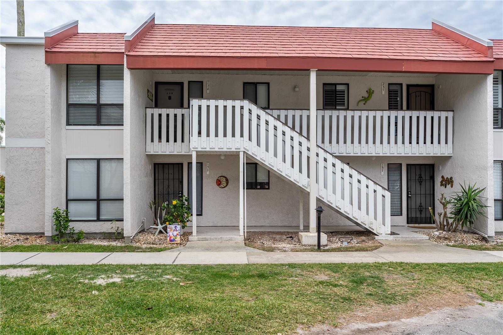 RUNAWAY BAY - Residential