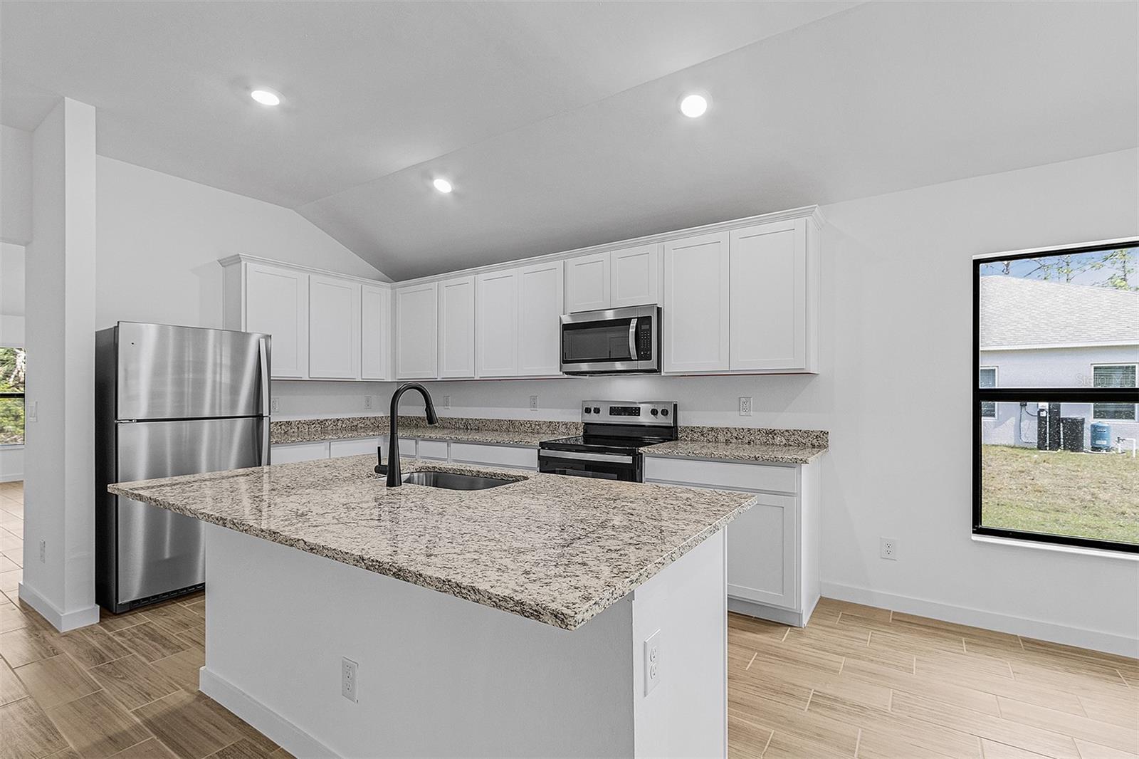 1585 - PORT CHARLOTTE SUB 31 - Residential
