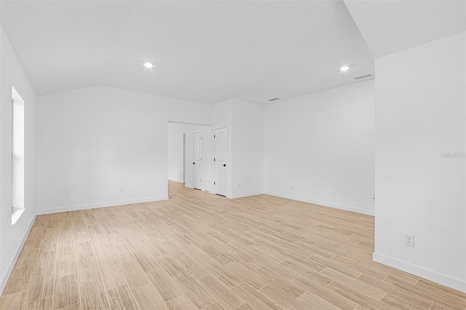 1585 - PORT CHARLOTTE SUB 31 - Residential