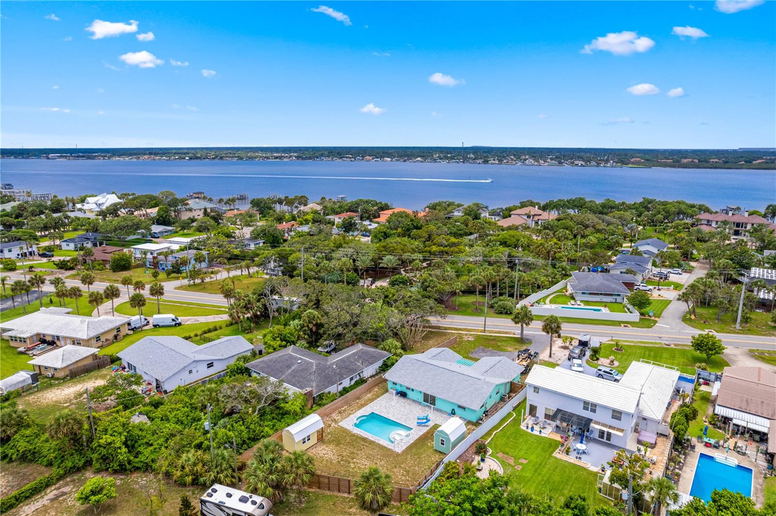 MORRIS C N 21 & 22 15 33 - Residential