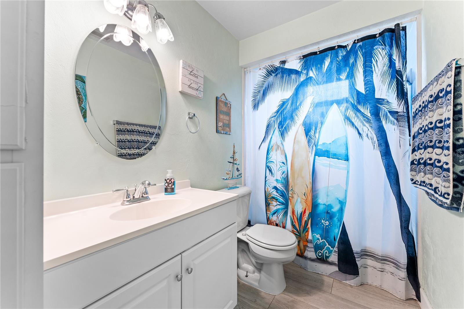 MORRIS C N 21 & 22 15 33 - Residential