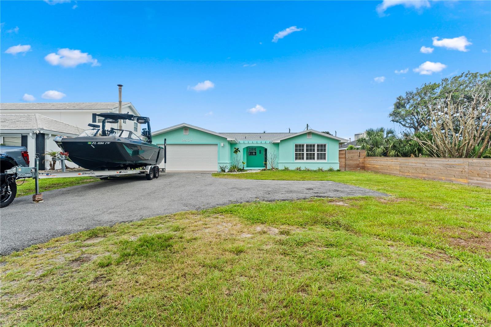 MORRIS C N 21 & 22 15 33 - Residential
