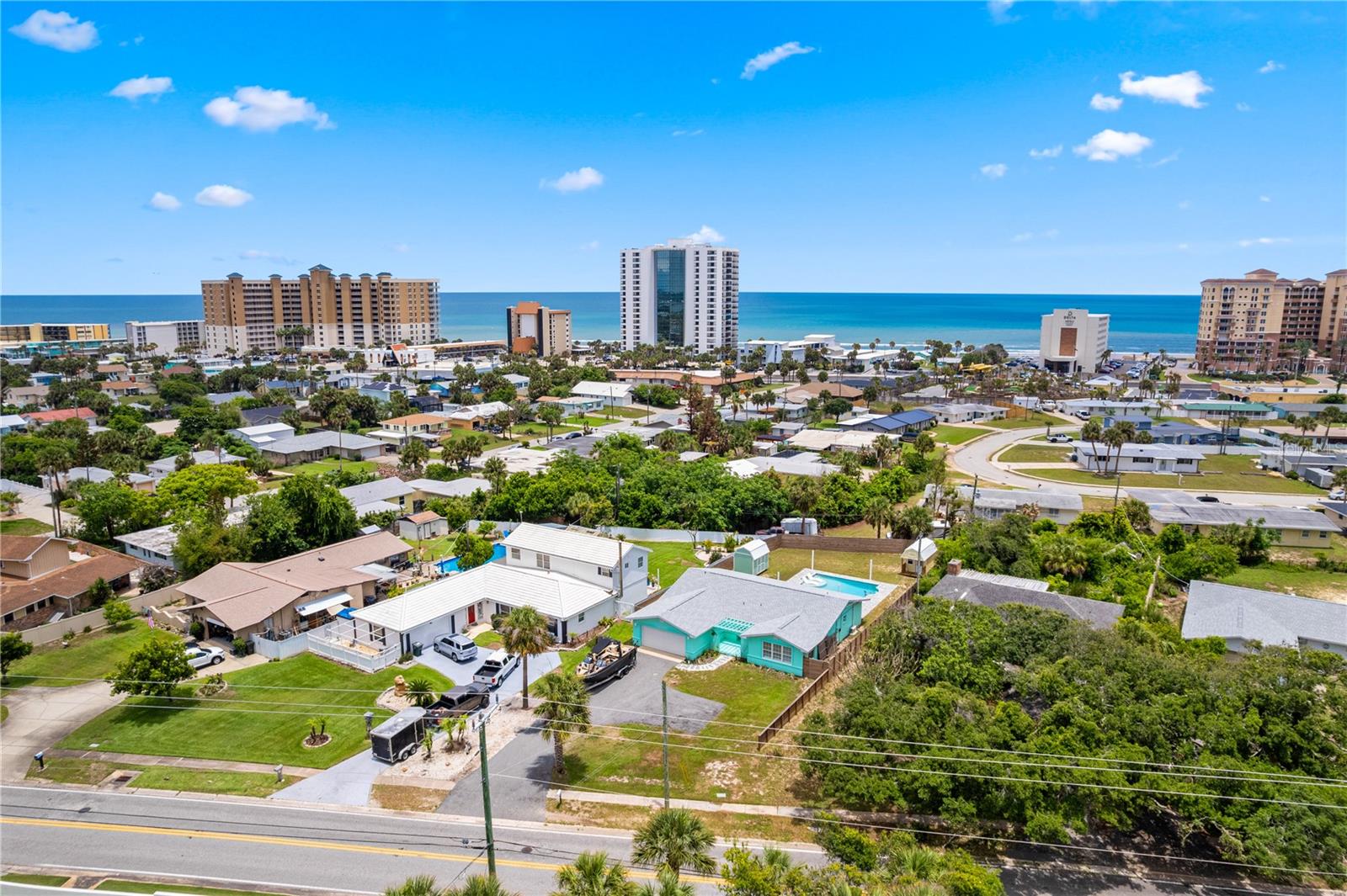 MORRIS C N 21 & 22 15 33 - Residential