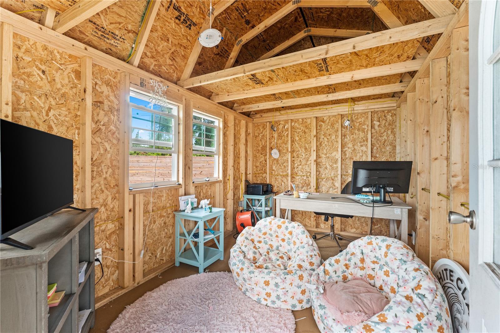MORRIS C N 21 & 22 15 33 - Residential