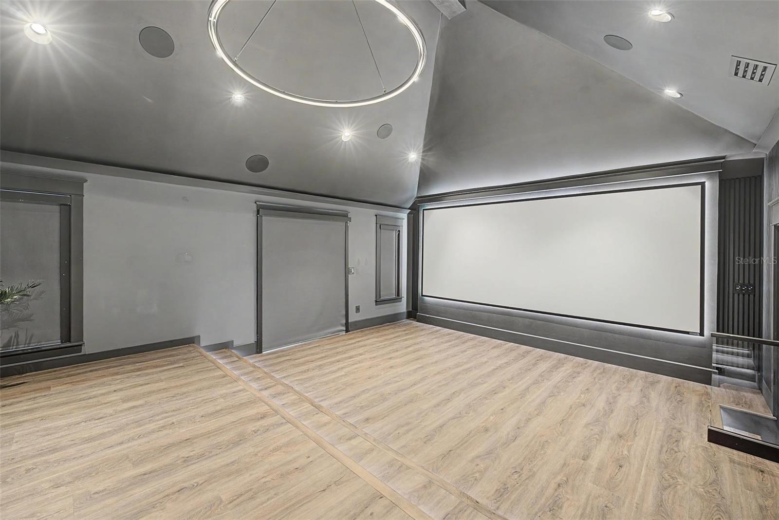 PRESIDENTS LANDING PH 1 - Residential