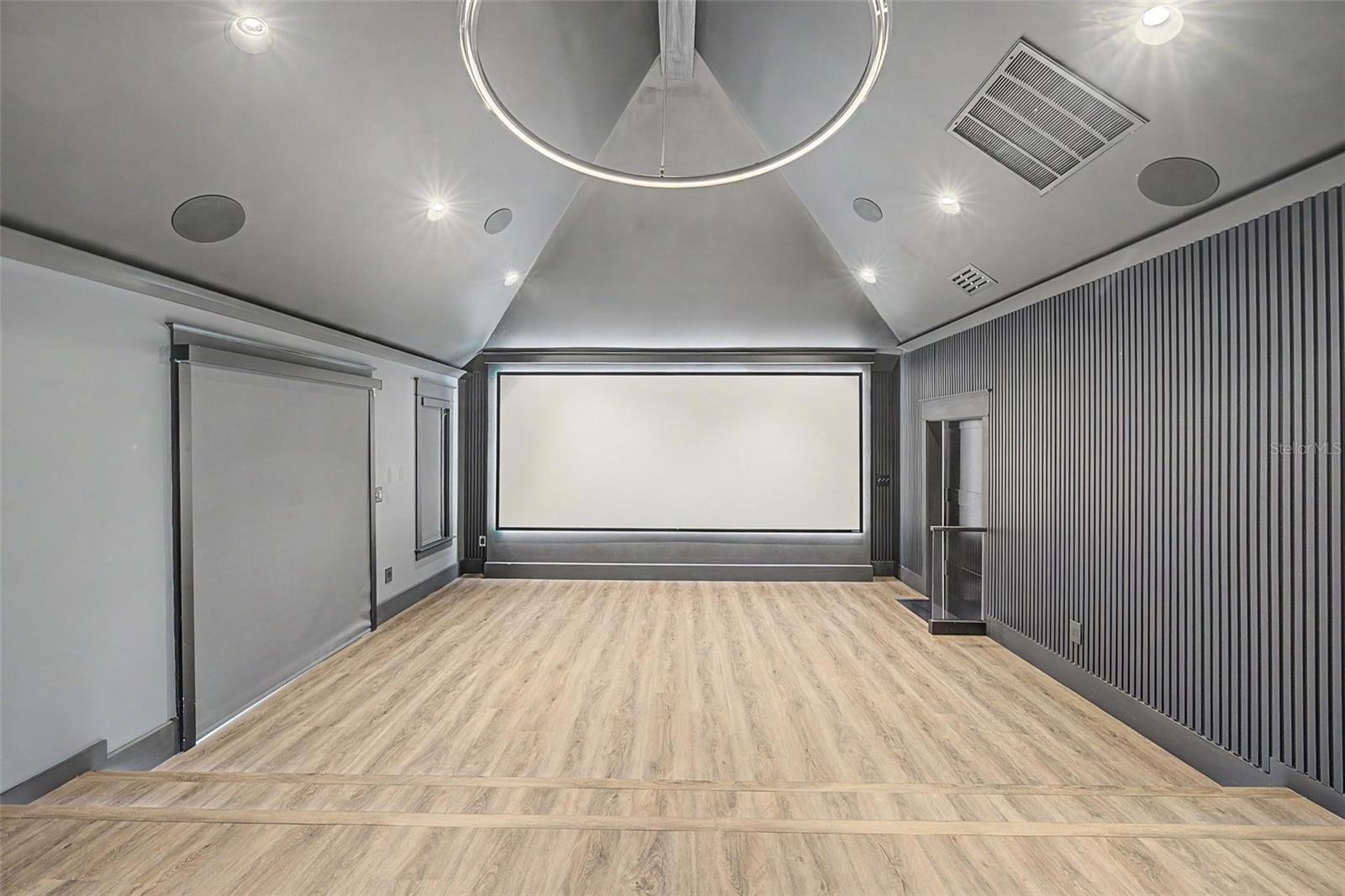 PRESIDENTS LANDING PH 1 - Residential