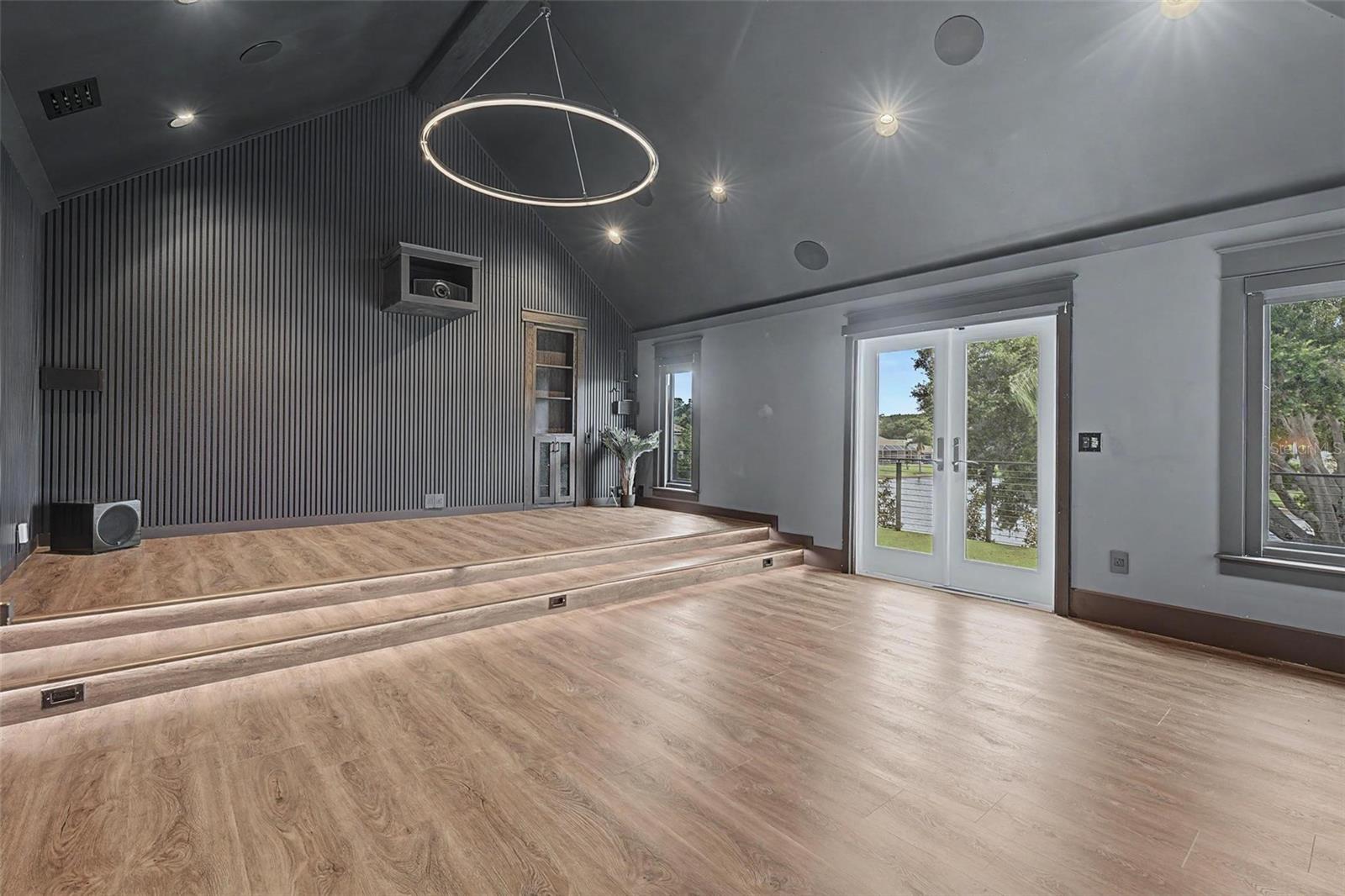 PRESIDENTS LANDING PH 1 - Residential