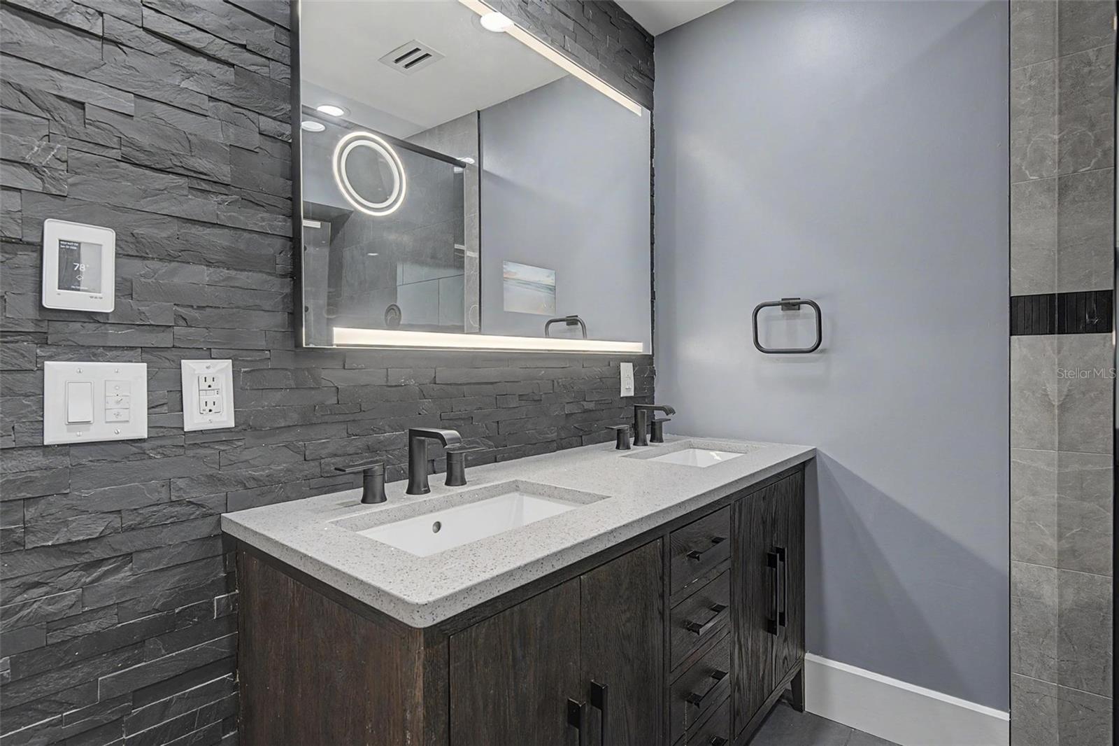 PRESIDENTS LANDING PH 1 - Residential