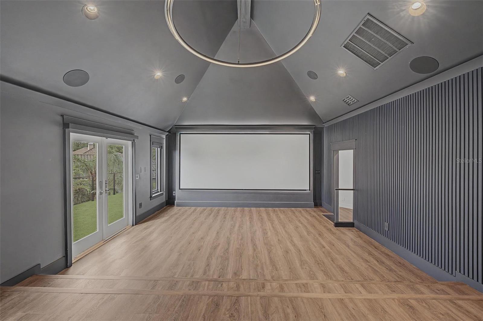 PRESIDENTS LANDING PH 1 - Residential