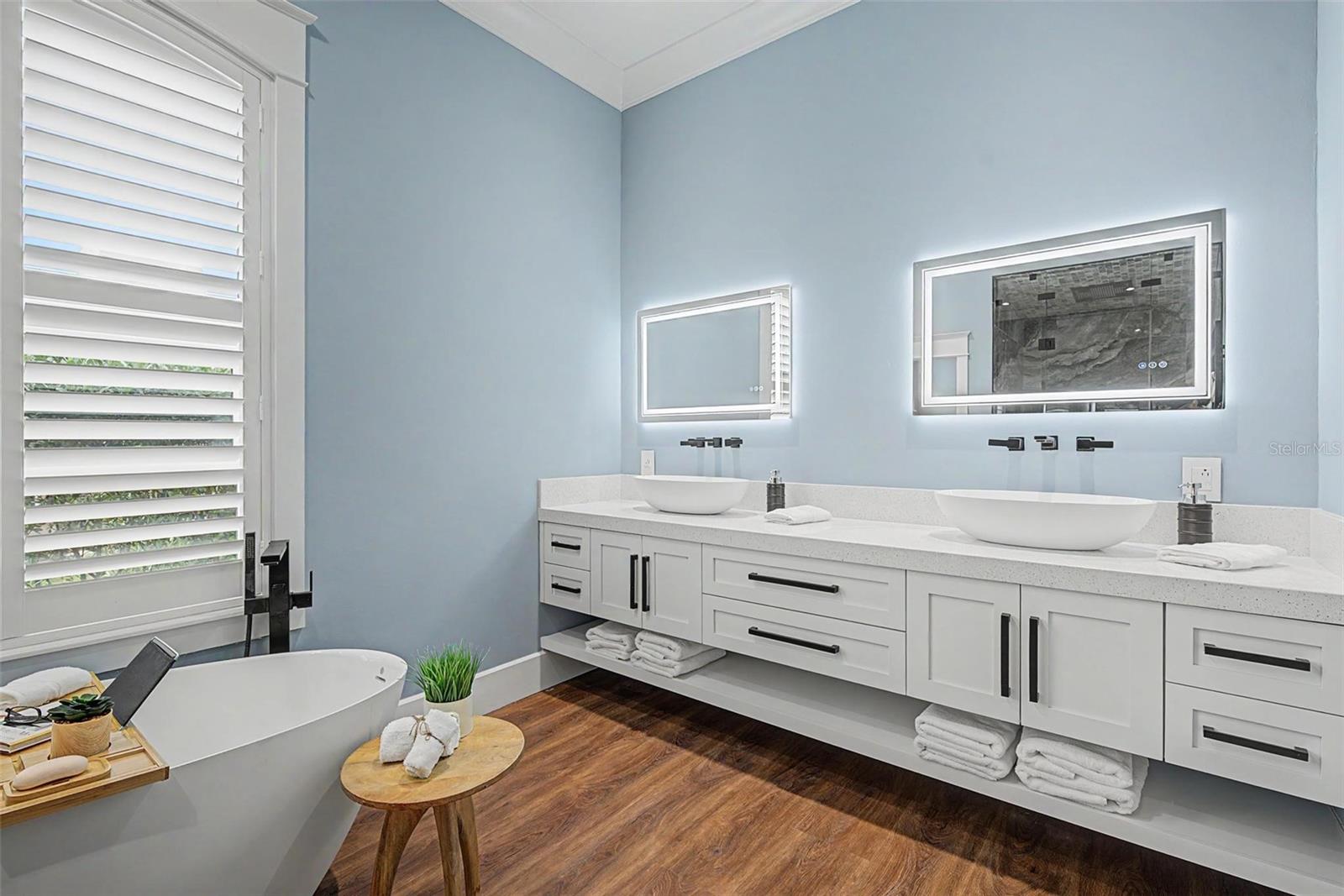 PRESIDENTS LANDING PH 1 - Residential