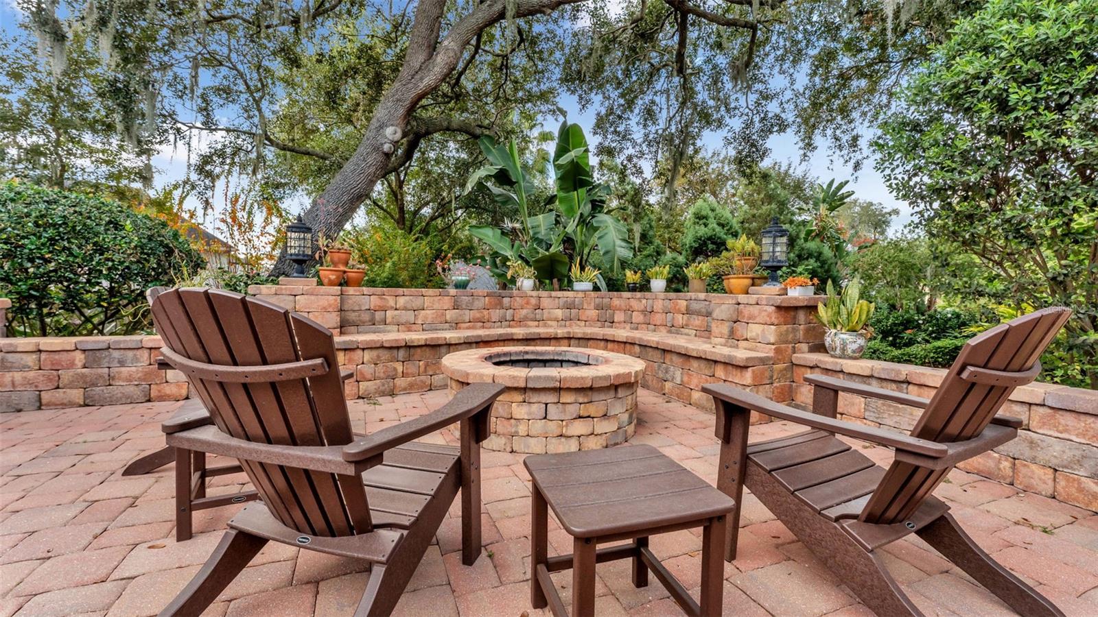 ASHTON OAKS - Residential