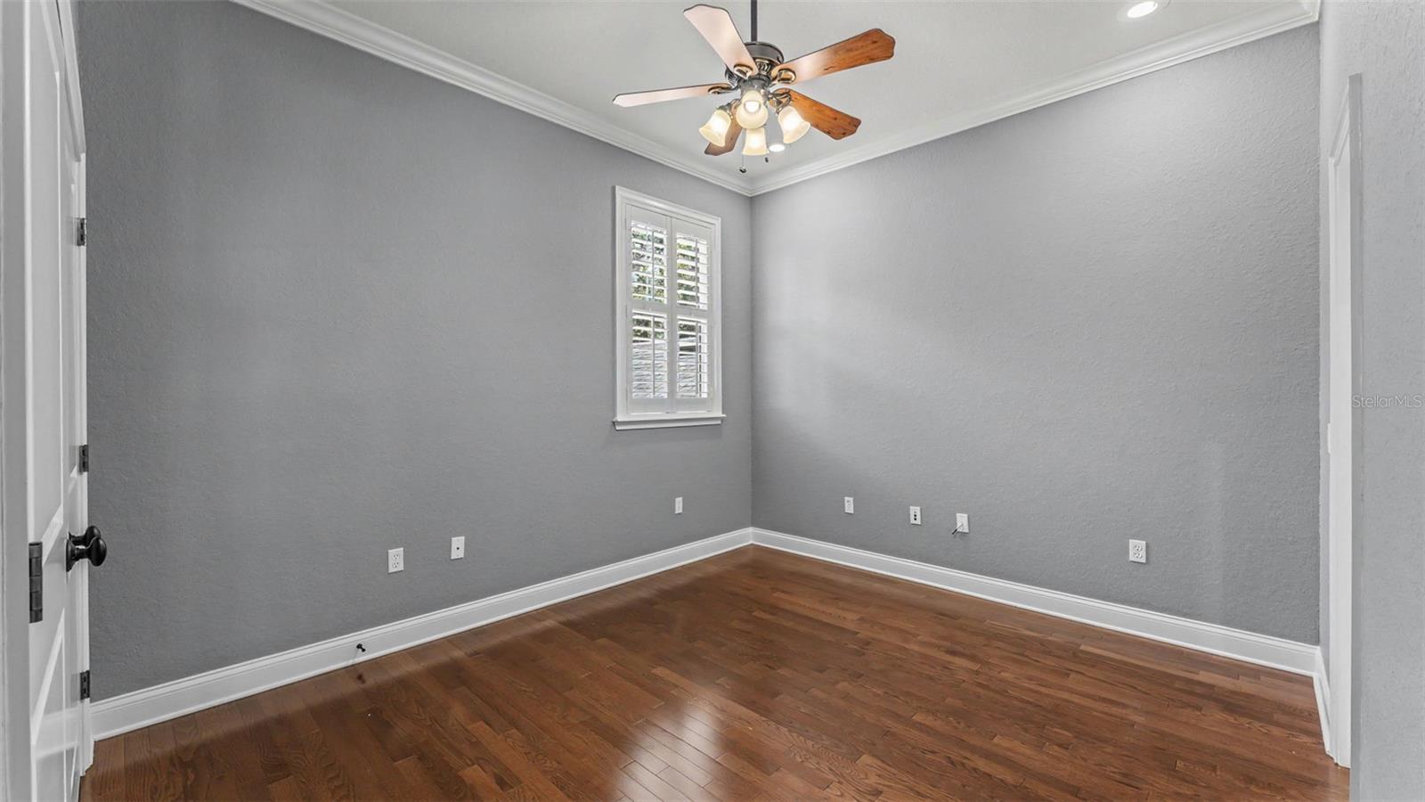 ASHTON OAKS - Residential