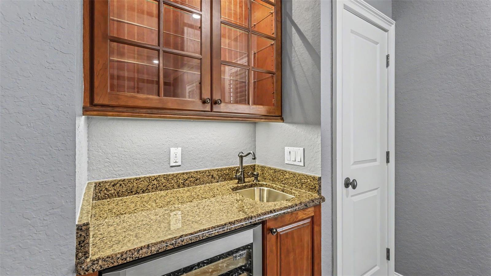 ASHTON OAKS - Residential