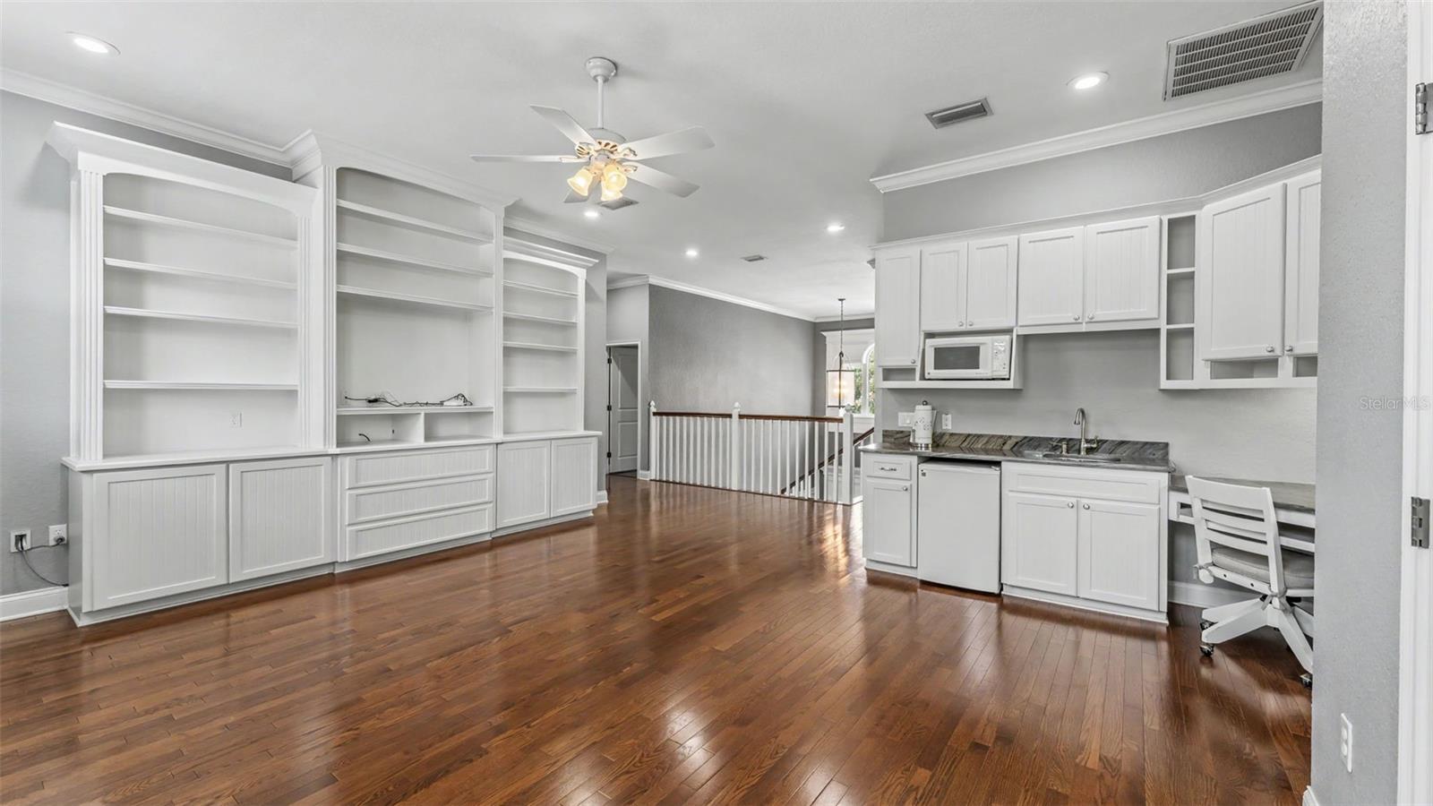 ASHTON OAKS - Residential