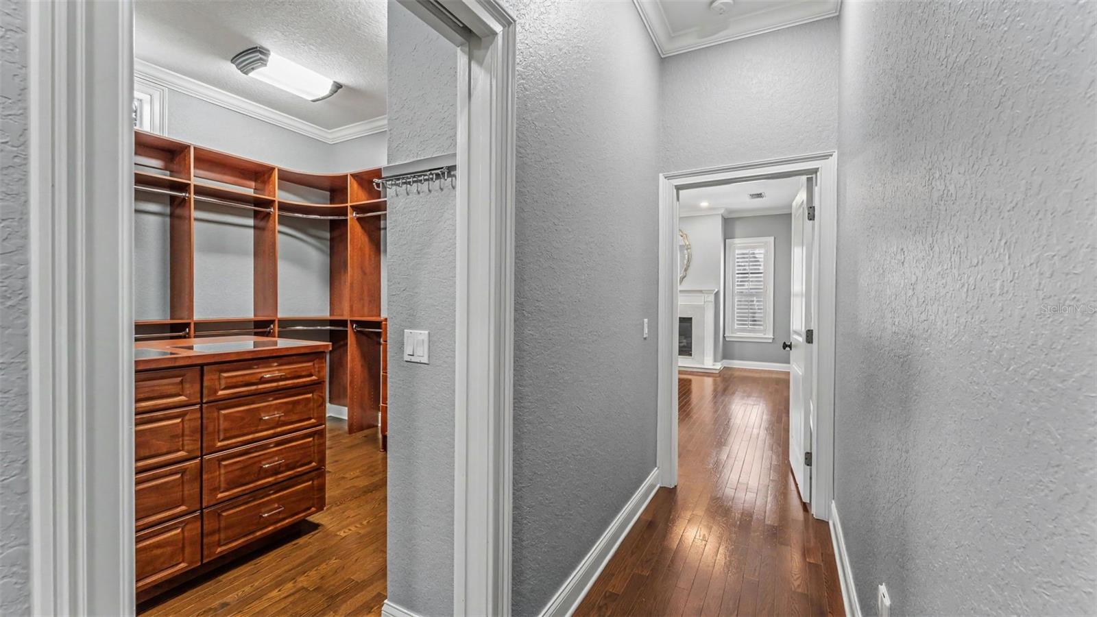 ASHTON OAKS - Residential