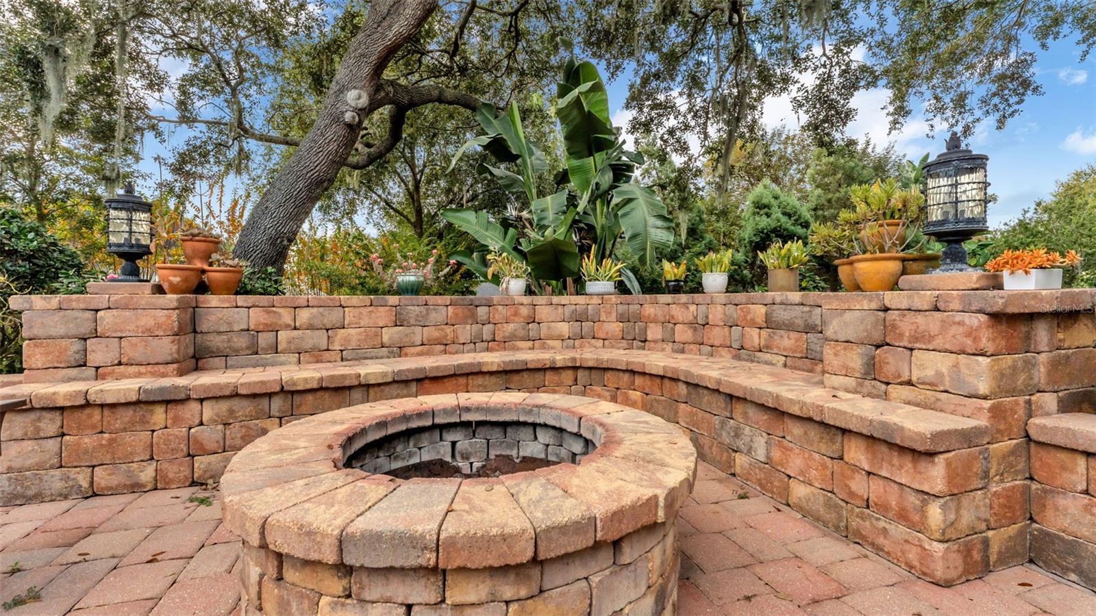ASHTON OAKS - Residential