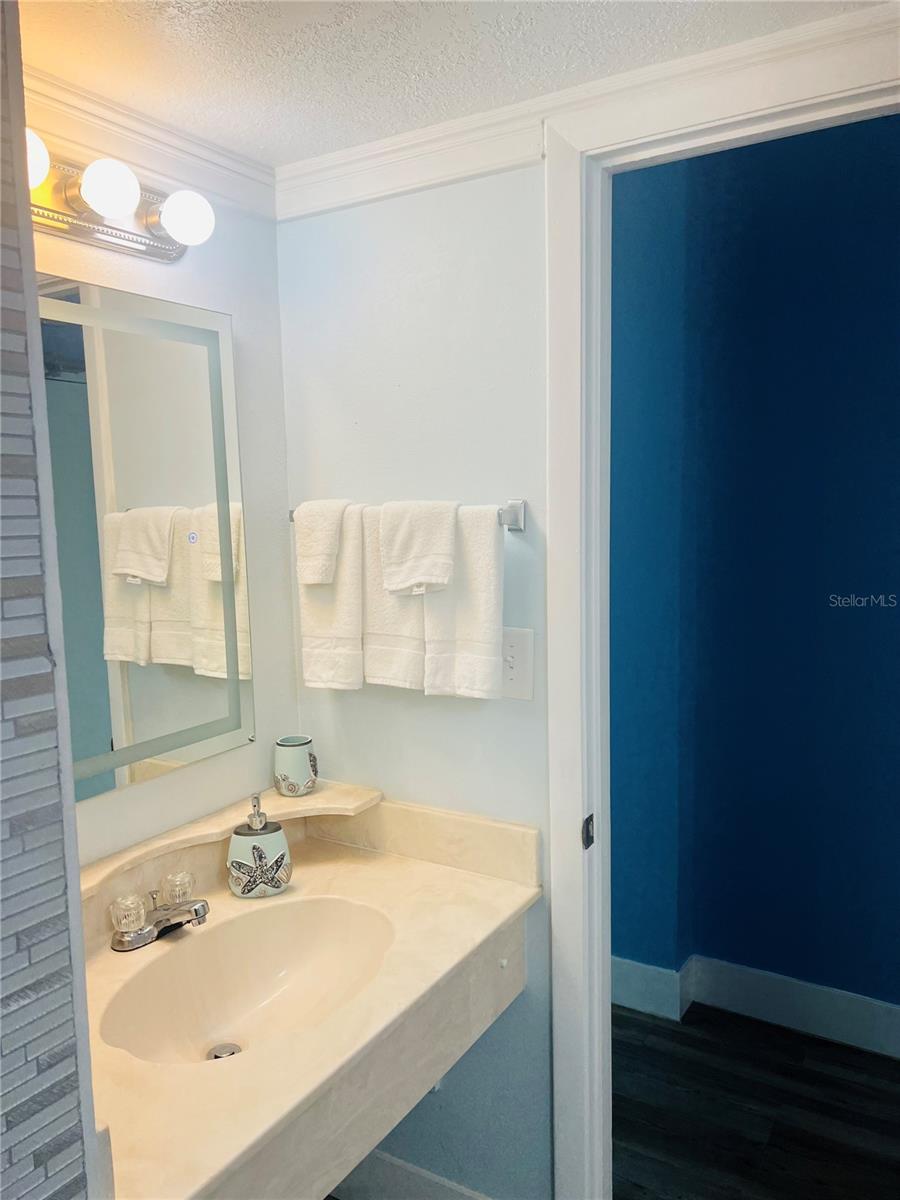 OCEANSIDE INN - Residential