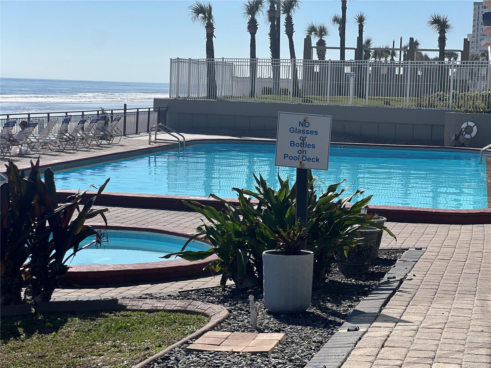 OCEANSIDE INN - Residential