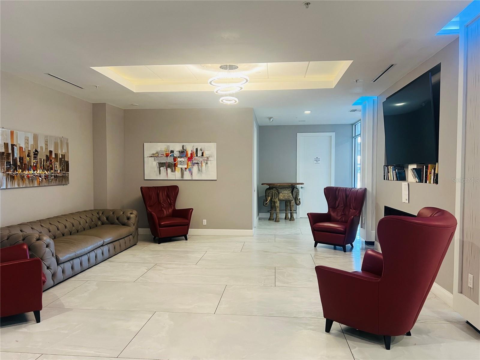 OCEANSIDE INN - Residential