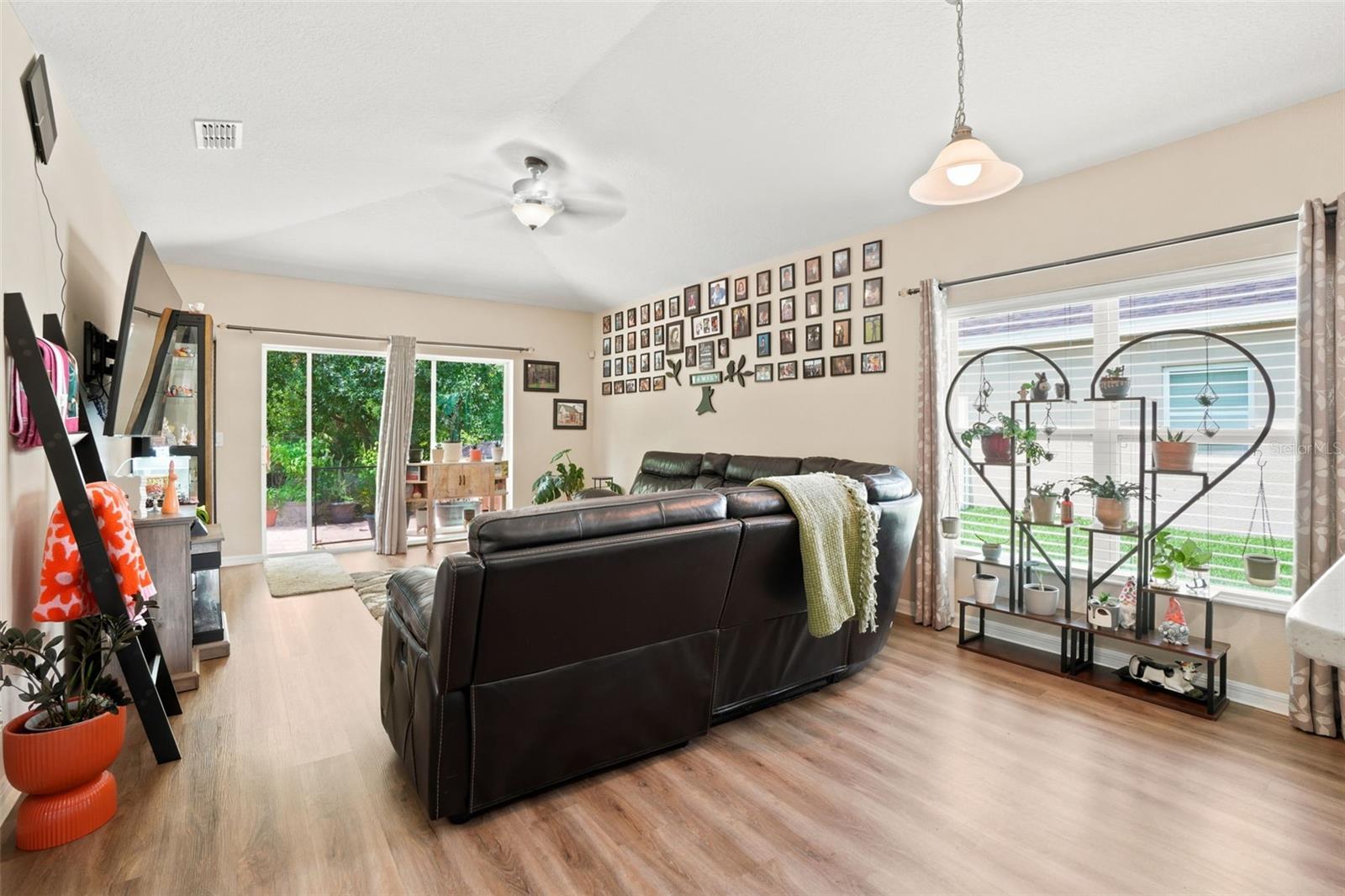 BRIARWOOD ESTATES - Residential