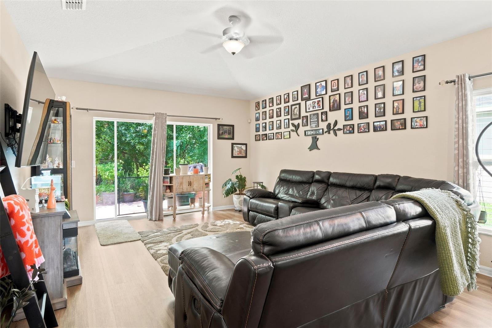 BRIARWOOD ESTATES - Residential