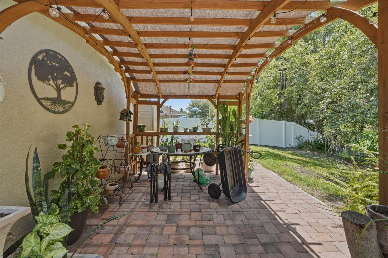 BRIARWOOD ESTATES - Residential