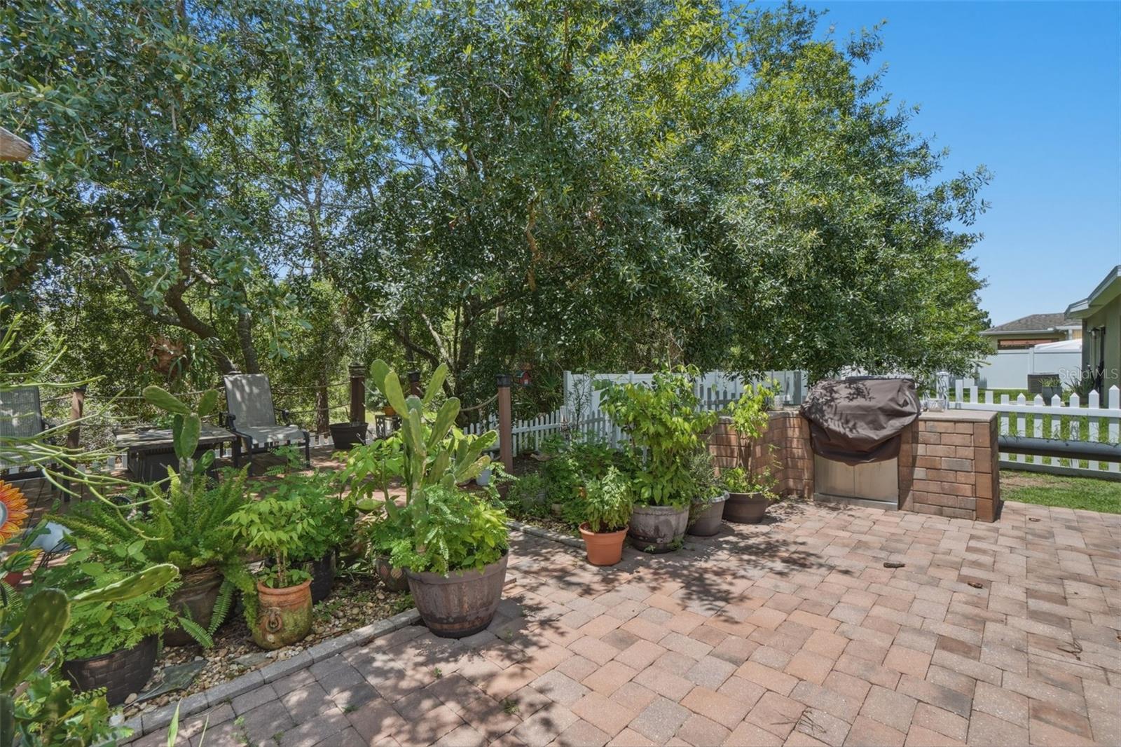 BRIARWOOD ESTATES - Residential